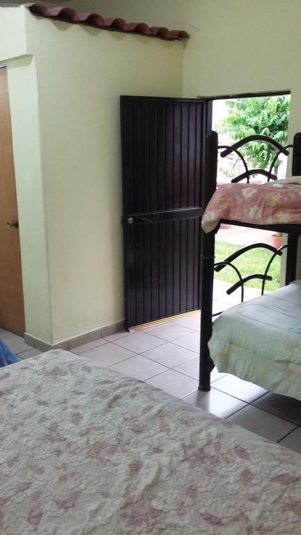 Hotel Y Hostel Guerrero Эль-Фуэрте Экстерьер фото